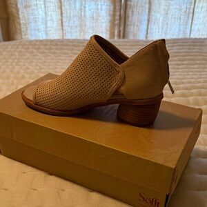 Sofft Tan Perforated Leather Mules